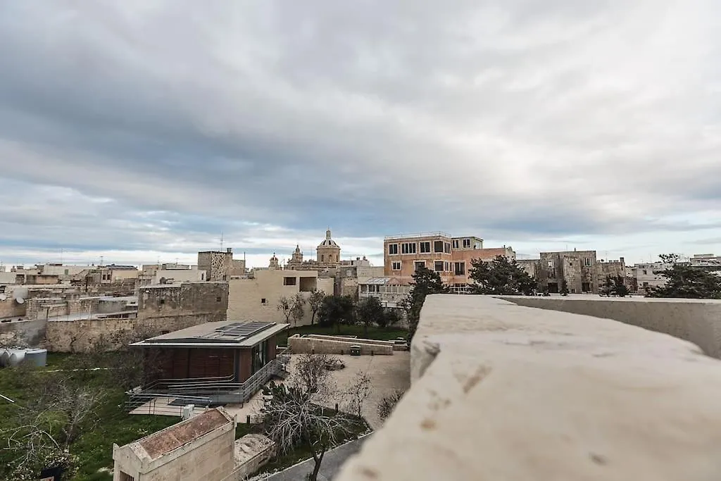 Rabat L.O. Mdina-Designer House The Bedroom-Tub شقة