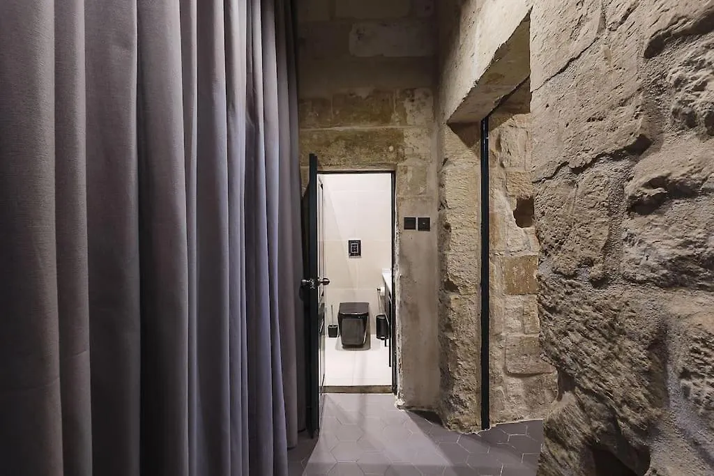 Rabat L.O. Mdina-Designer House The Bedroom-Tub 0*,  مالطا