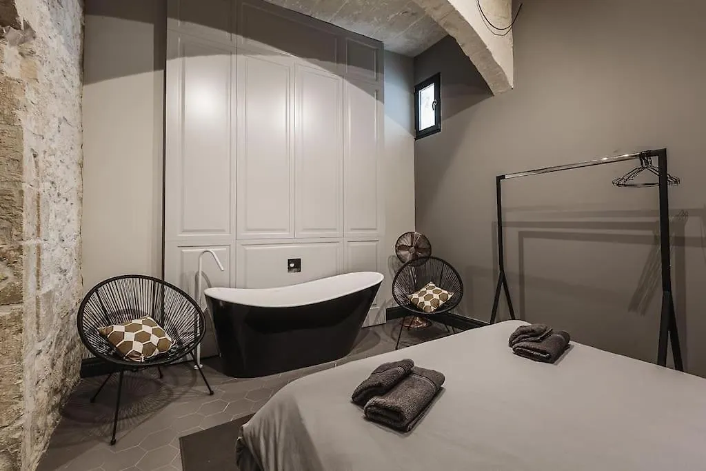 Rabat L.O. Mdina-Designer House The Bedroom-Tub 0*,  Malta