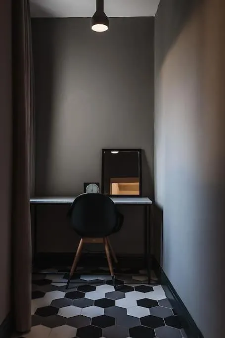 Apartment Rabat L.O. Mdina-Designer House The Bedroom-Tub